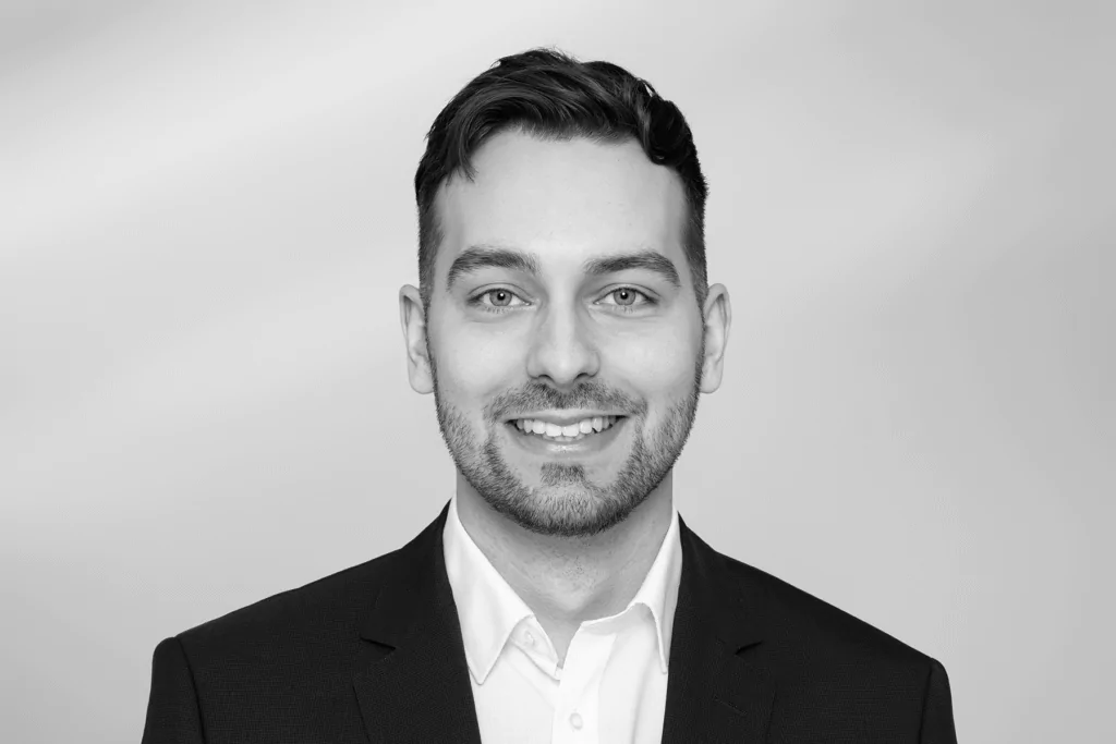 Mario Ivanić Associate